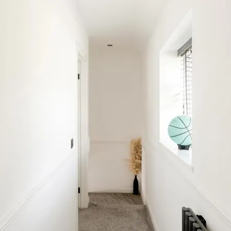 Appartement Entire House, Close To Bristol