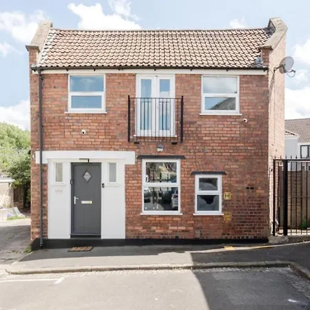 Entire House, Close To * Bristol